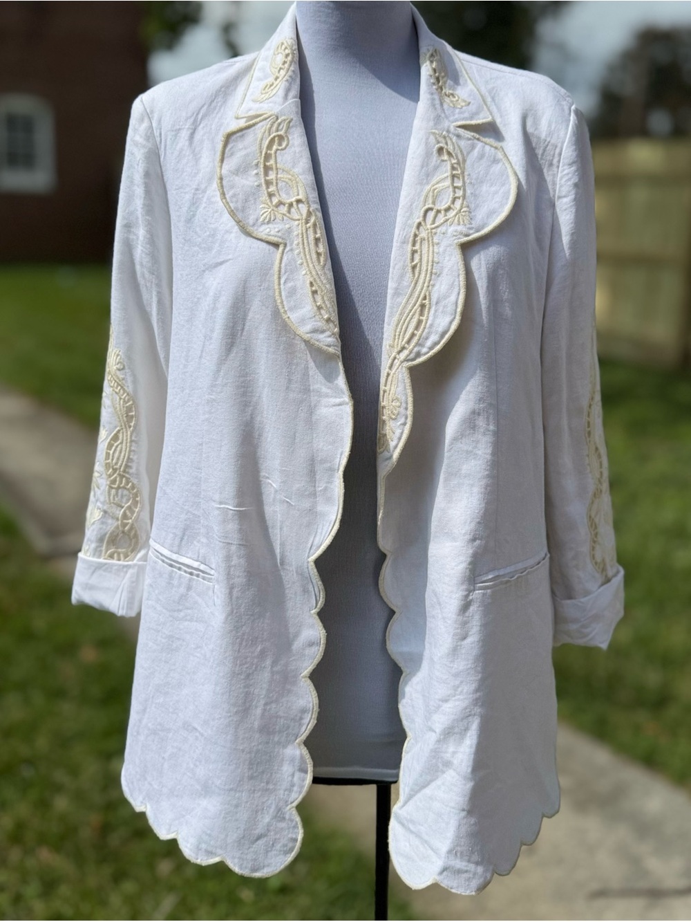 Joie Embroidered Linen Scalloped Edge Blazer with Cream Embroidery